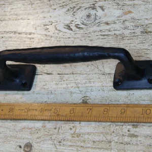 Riven Door Pull Handle – 265mm Black Textured Iron with Square Backplate