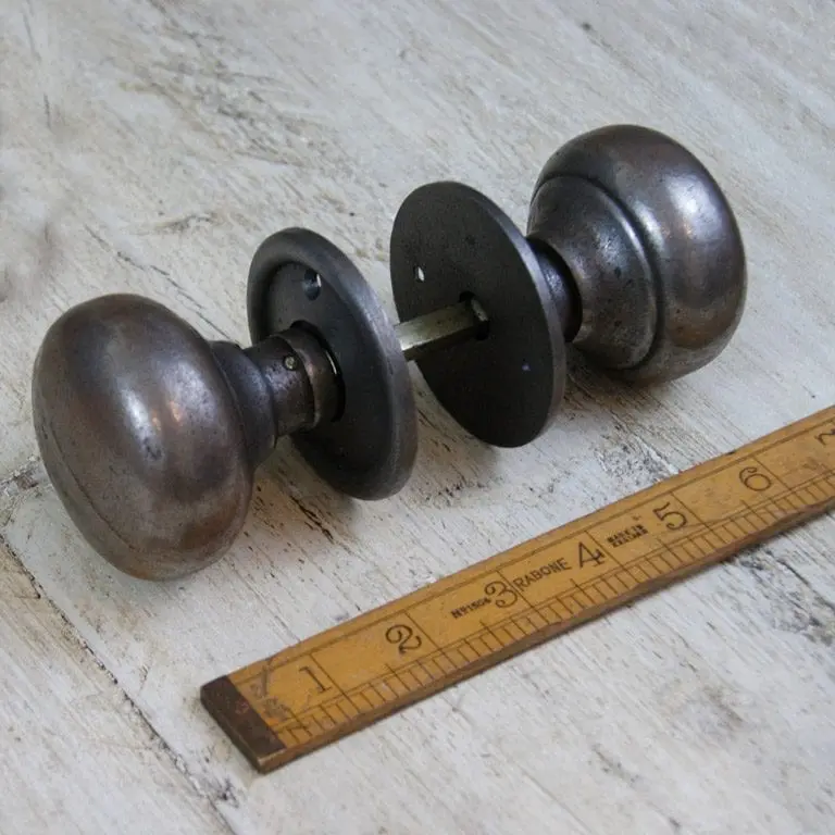 Cottage Bun Door Knob – Cast Antique Iron (2.5″ / 64mm)