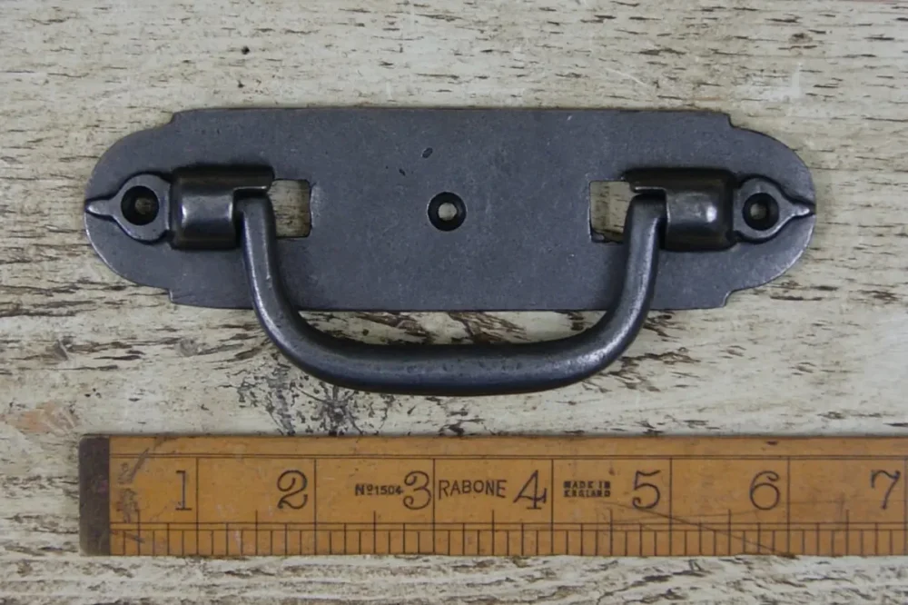 French Style Chest Lifting Handle – Cast Antique Iron 150mm