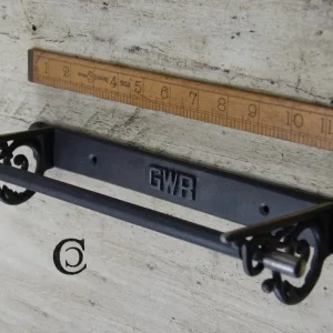 GWR Kitchen Roll Holder – Cast Iron Wall-Mounted with Scroll Sides (315mm)