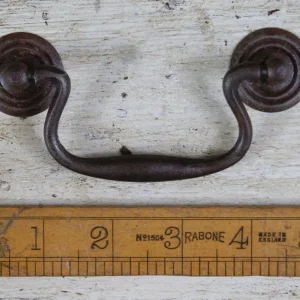 Antique Cast Iron Swan Neck Drop Cabinet Handle – 92mm