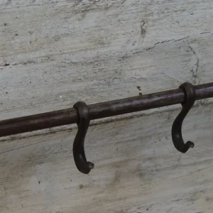 Hook Rail with 4 Hooks & Finial Ends – Cast Antique Iron (520mm Length)