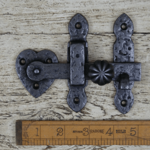 Pumpkin Ridged Door Latch Knob – Cast Iron Antique Finish 125mm